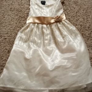 Kids clothes